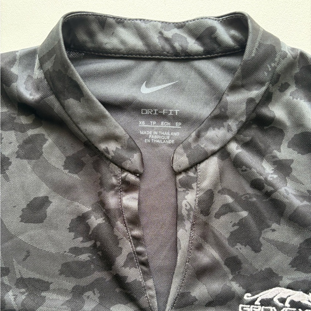 Michael Jordan golf course The Grove 23 Hobe sound Nike woman shirt XS black - Picture 3 of 6